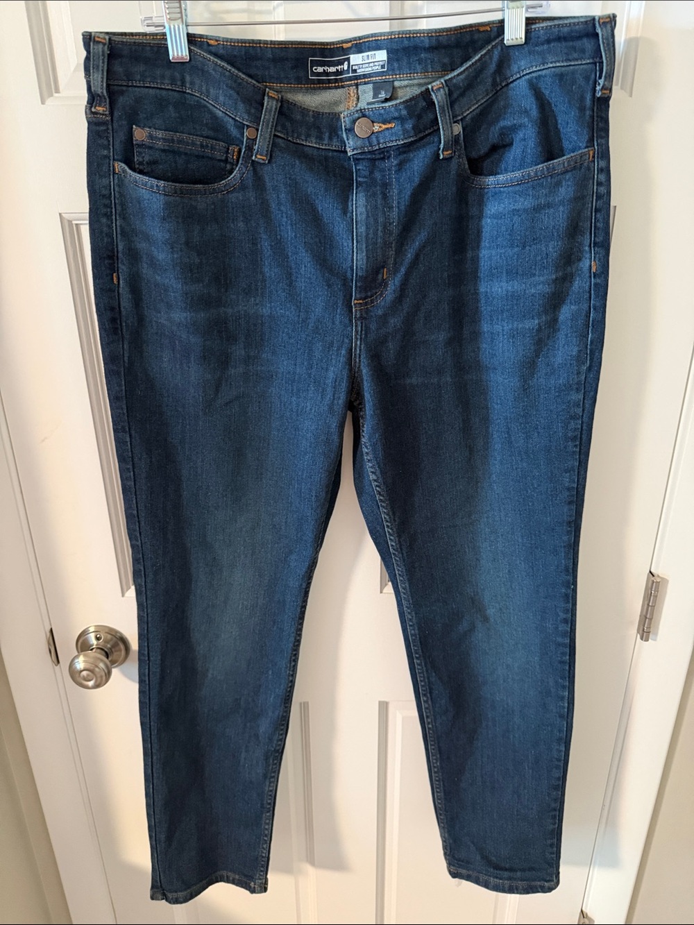 Carhartt Women’s Rugged Flex Slim Fit
Tapered Jeans Dark Wash Denim 18 short